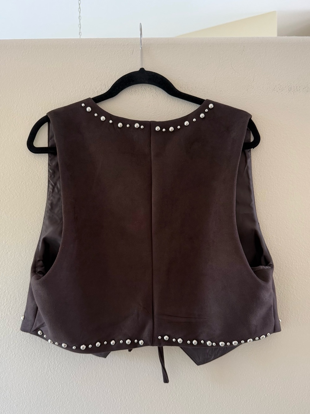 Vigoss Dark Brown Studded Suede Vest & Lace-Up Shorts Set NEW With Tags - Picture 5 of 11
